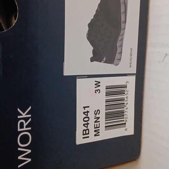NIB Work Shoes - Reebok - Size 3W (Men) - Picture 10 of 12